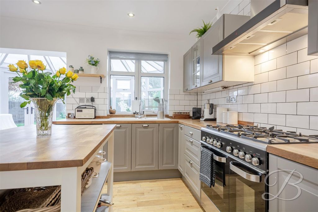 Property photo 3 of 34 Ccltd-28.Jpg