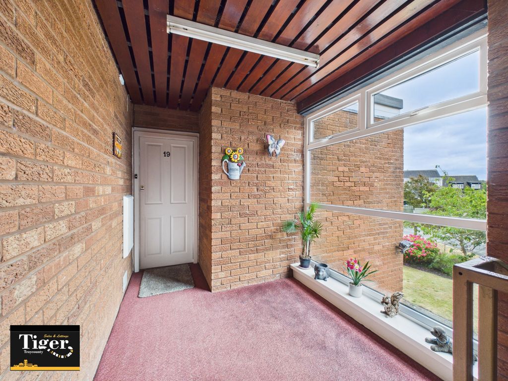 Property photo 2 of 15 Cam01931G0-Pr0393-Still011