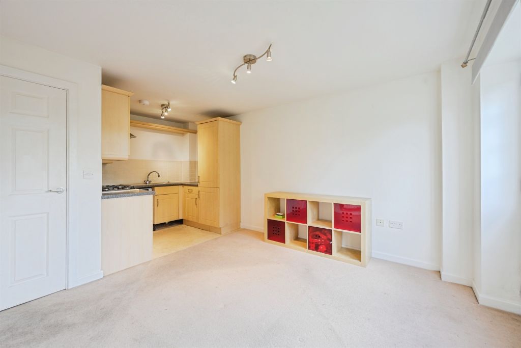 Property photo 2 of 15 Open Plan Kitchen Living Diner