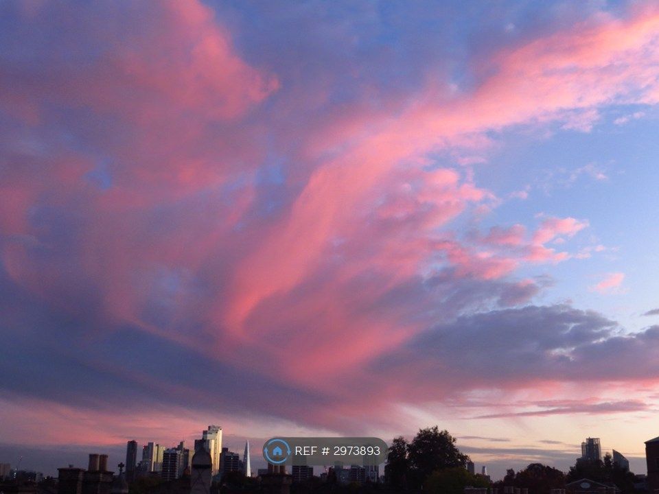 Property photo 1 of 6 Amazing Skies And Views Over London!