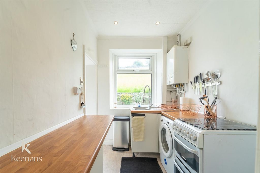 Property photo 3 of 17 Hill St -16.Jpg