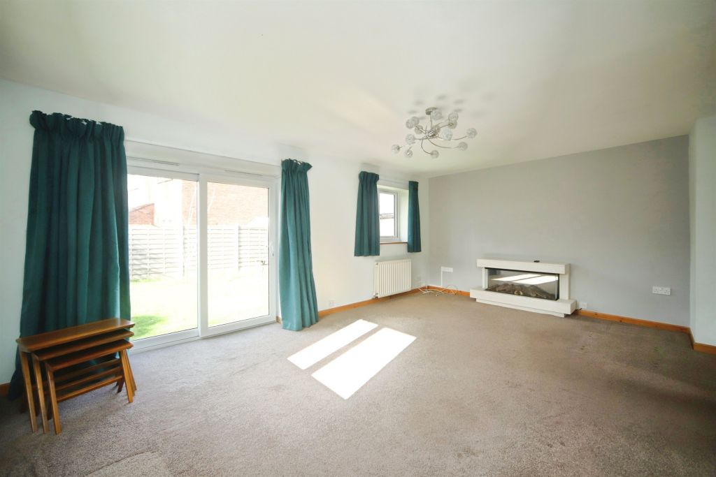 Property photo 3 of 23