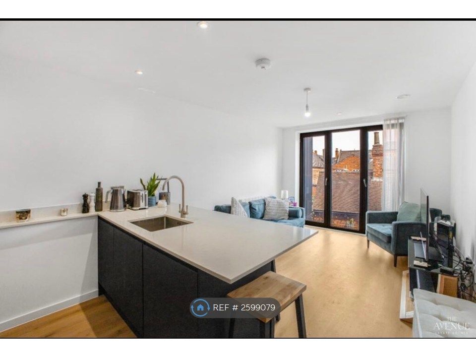 Property photo 2 of 8