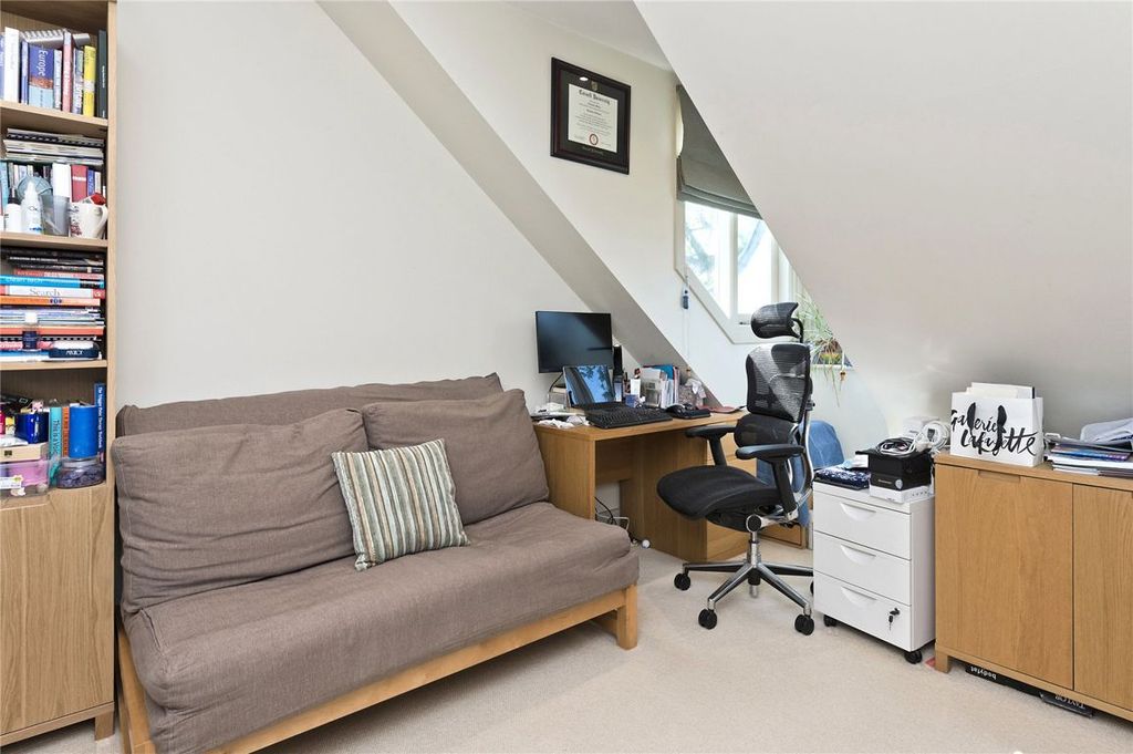 Property photo 2 of 6
