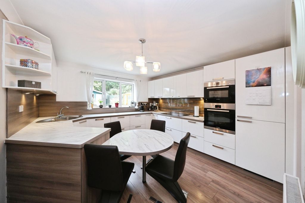 Property photo 2 of 22 Kitchen