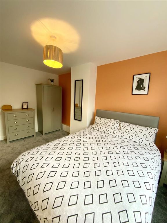 Property photo 2 of 7 Bedroom 3