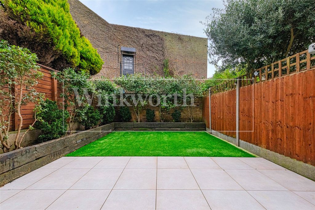 Property photo 2 of 21 Picture No. 16