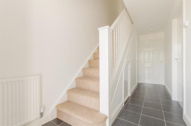 Property photo 2 of 12 Entrance Hall
