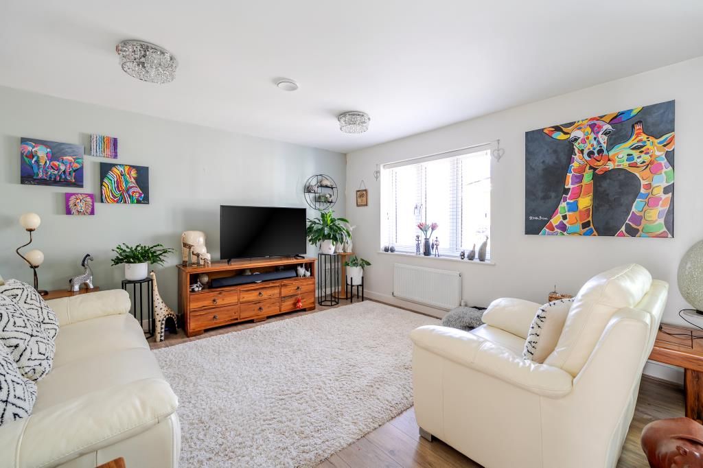 Property photo 3 of 18 Photos