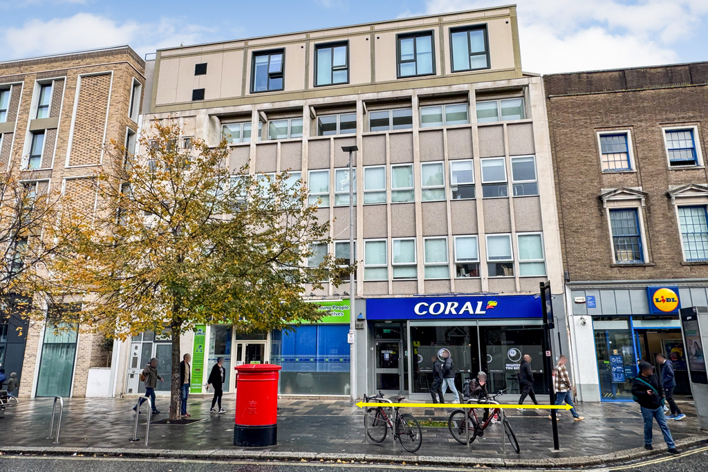 Property photo 1 of 1 14 High Street, Southampton, Hampshire, So14 2Df