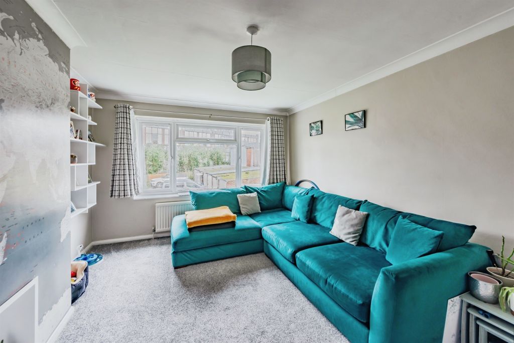 Property photo 3 of 13