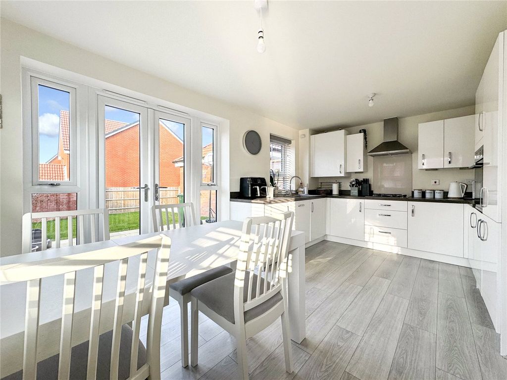 Property photo 2 of 20 Kitchen Diner