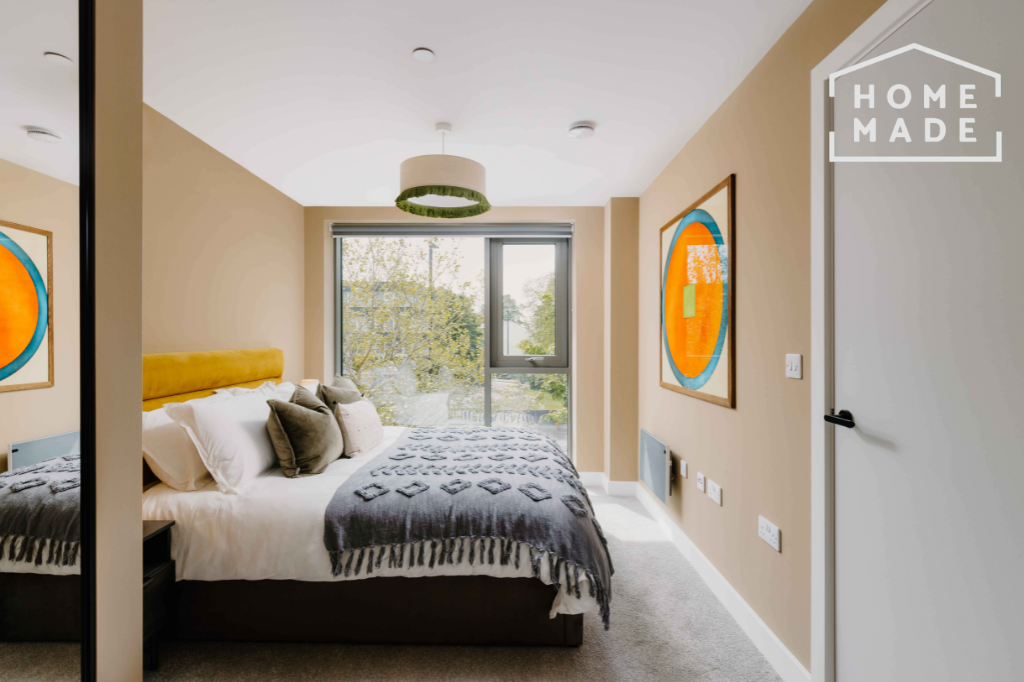 Property photo 2 of 3 c7Ff30645c4A38c97B6A3E837A6d