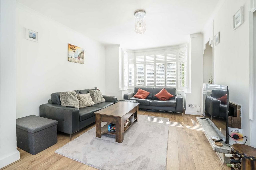 Property photo 2 of 7