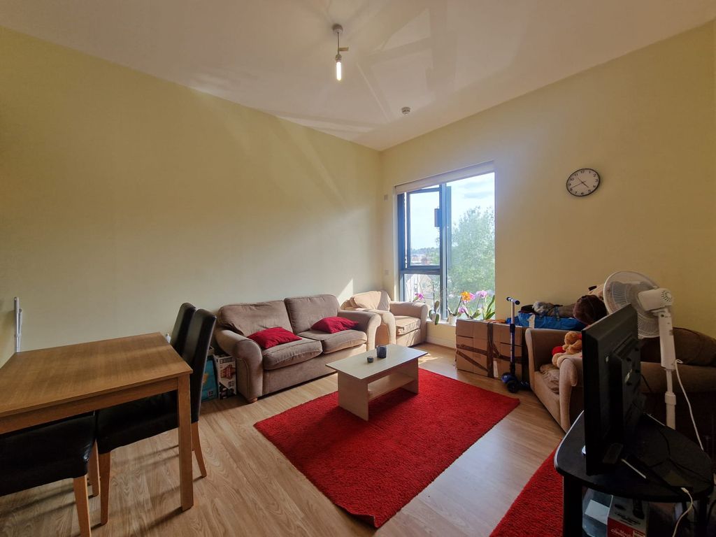 Property photo 1 of 6 Reception Area 