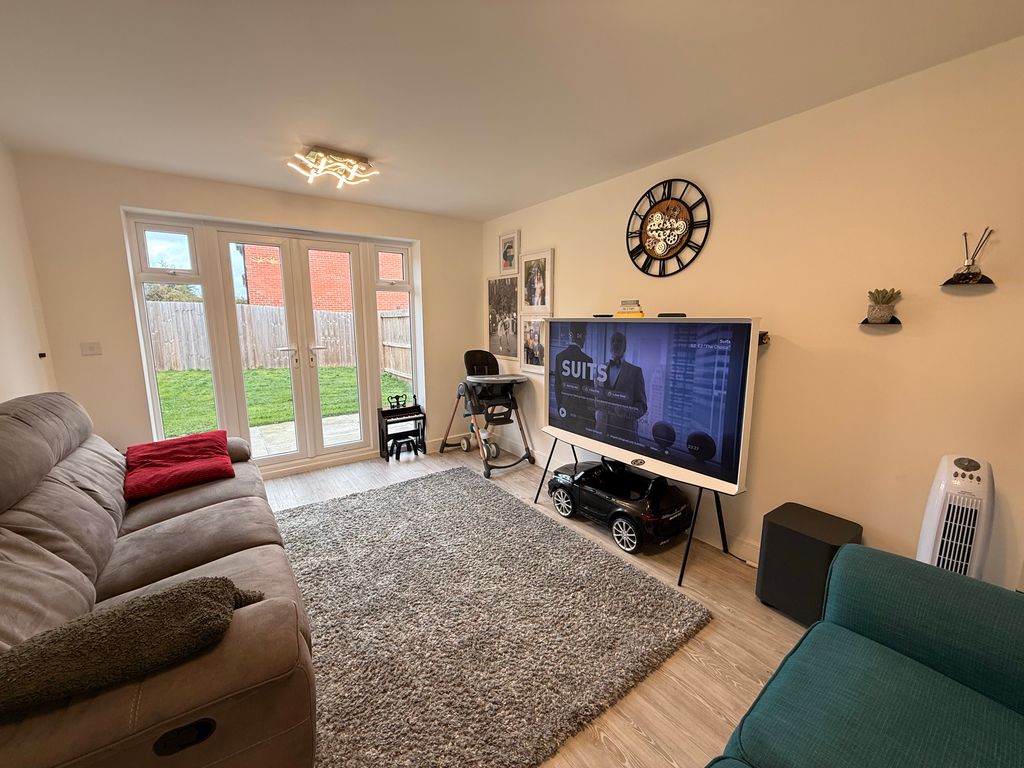 Property photo 2 of 16