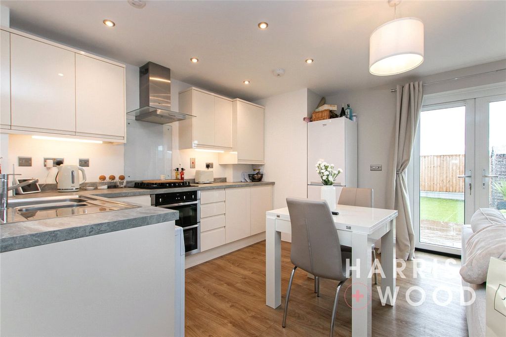 Property photo 3 of 19 Picture No. 44