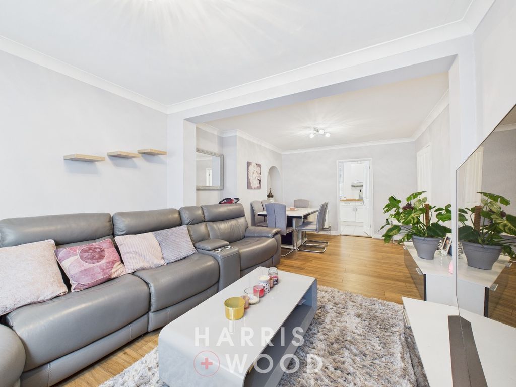 Property photo 3 of 23 4799153