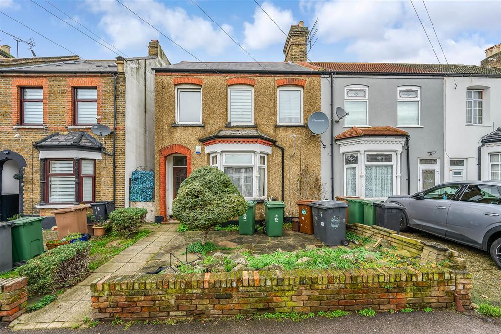 Property photo 1 of 15