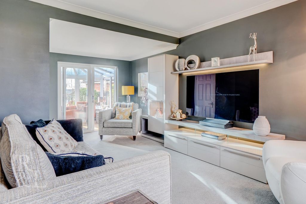 Property photo 3 of 39 Batched  (65).Jpg