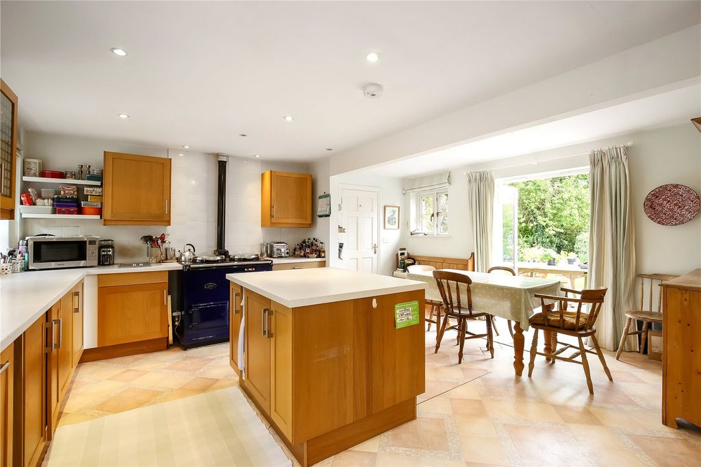 Property photo 2 of 20 Picture No. 25