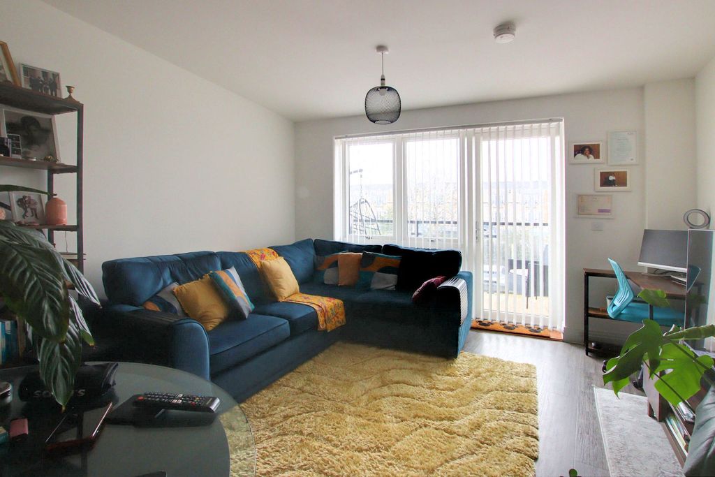 Property photo 3 of 11