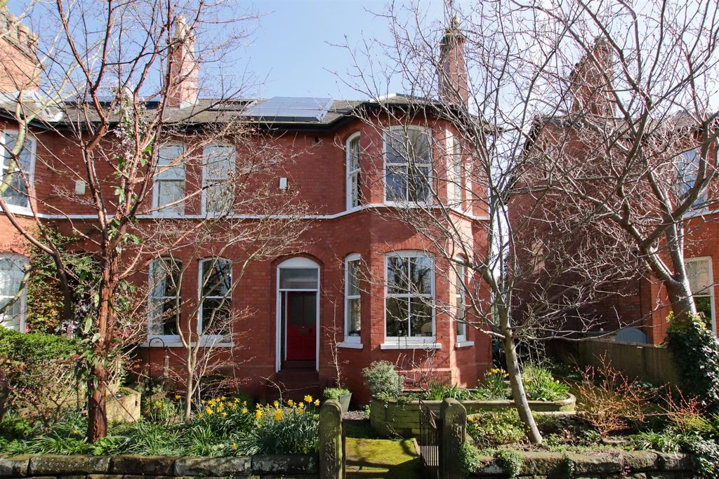 Property photo 1 of 25