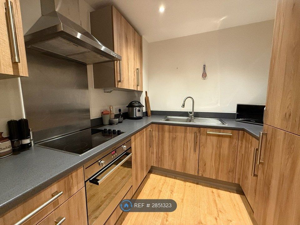 Property photo 2 of 12 Kitchen