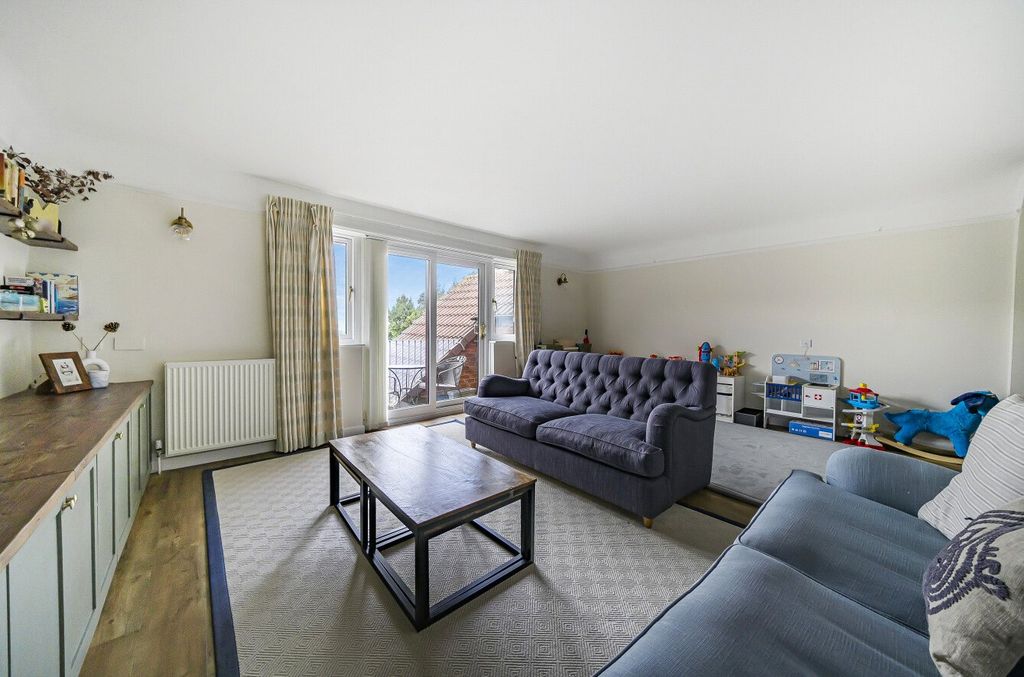 Property photo 3 of 12 Sitting Room