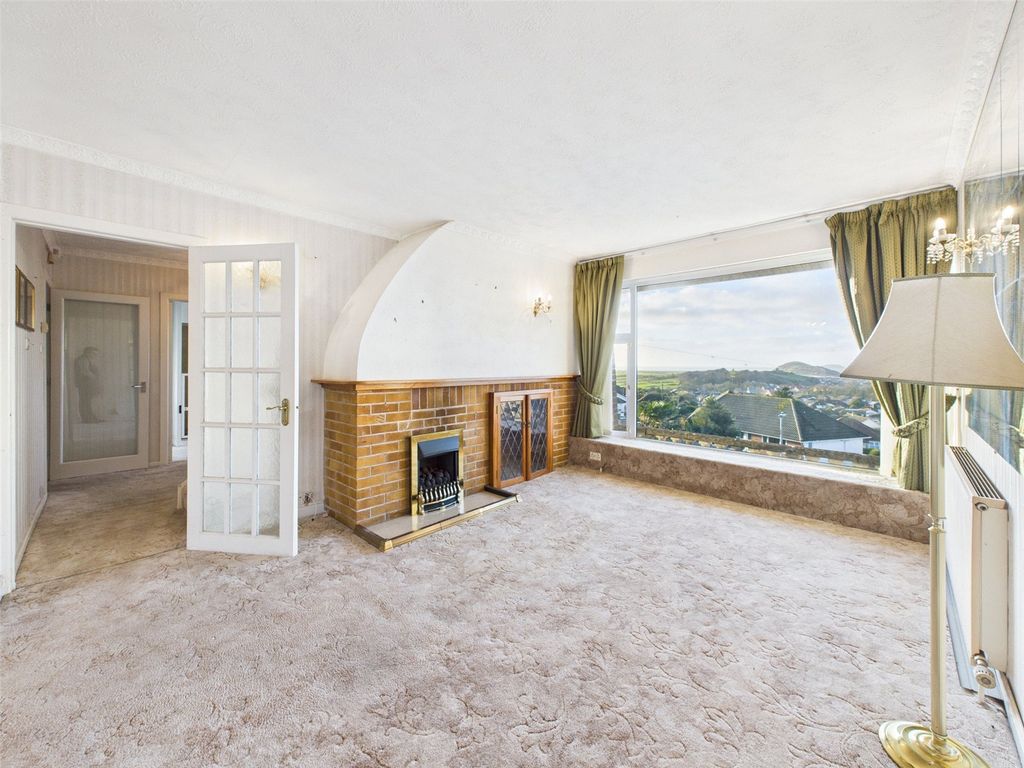 Property photo 3 of 23 Picture No. 42