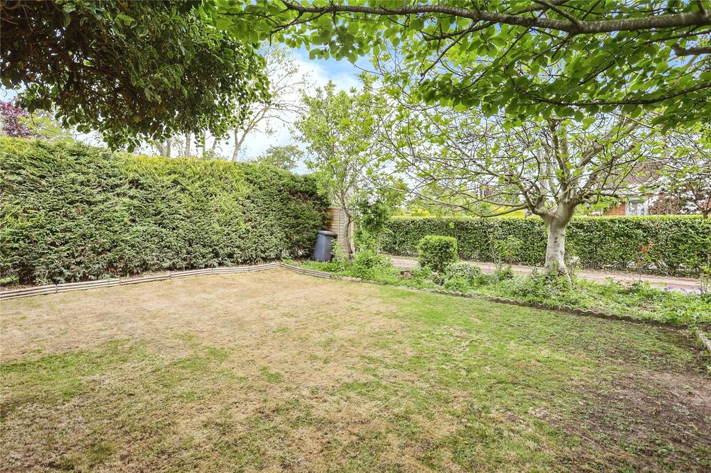 Property photo 3 of 35 Picture No. 37