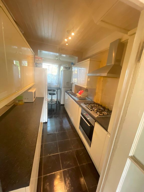 Property photo 2 of 3