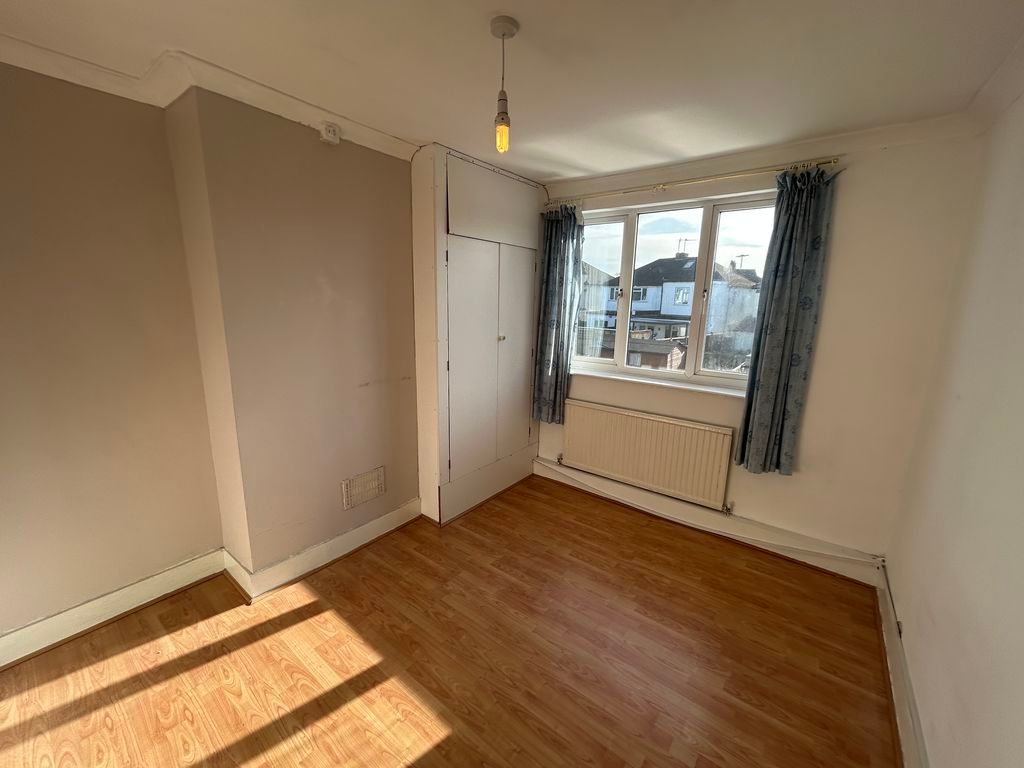 Property photo 3 of 16 Photo 1