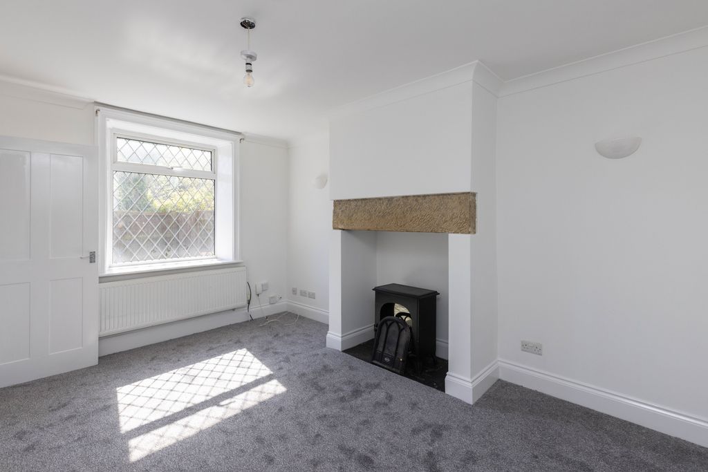 Property photo 2 of 8 Image 2