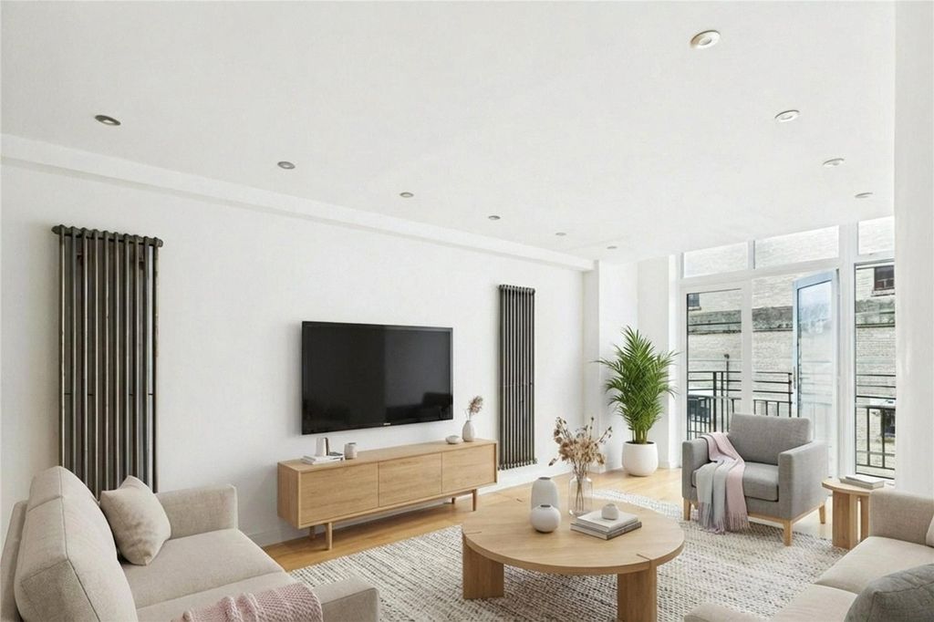 Property photo 1 of 8 Picture No. 15