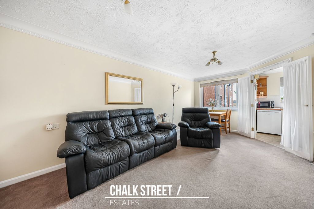 Property photo 3 of 24