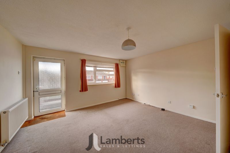 Property photo 2 of 12 Lounge/Diner