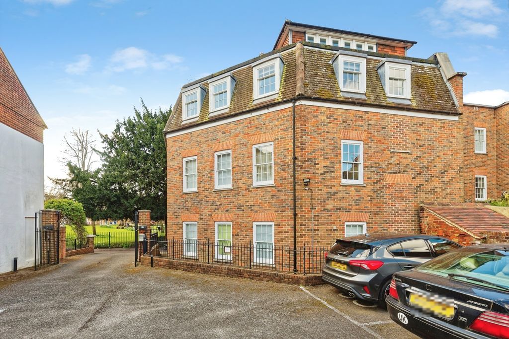 Property photo 2 of 19 Pbox-Img.Jpg