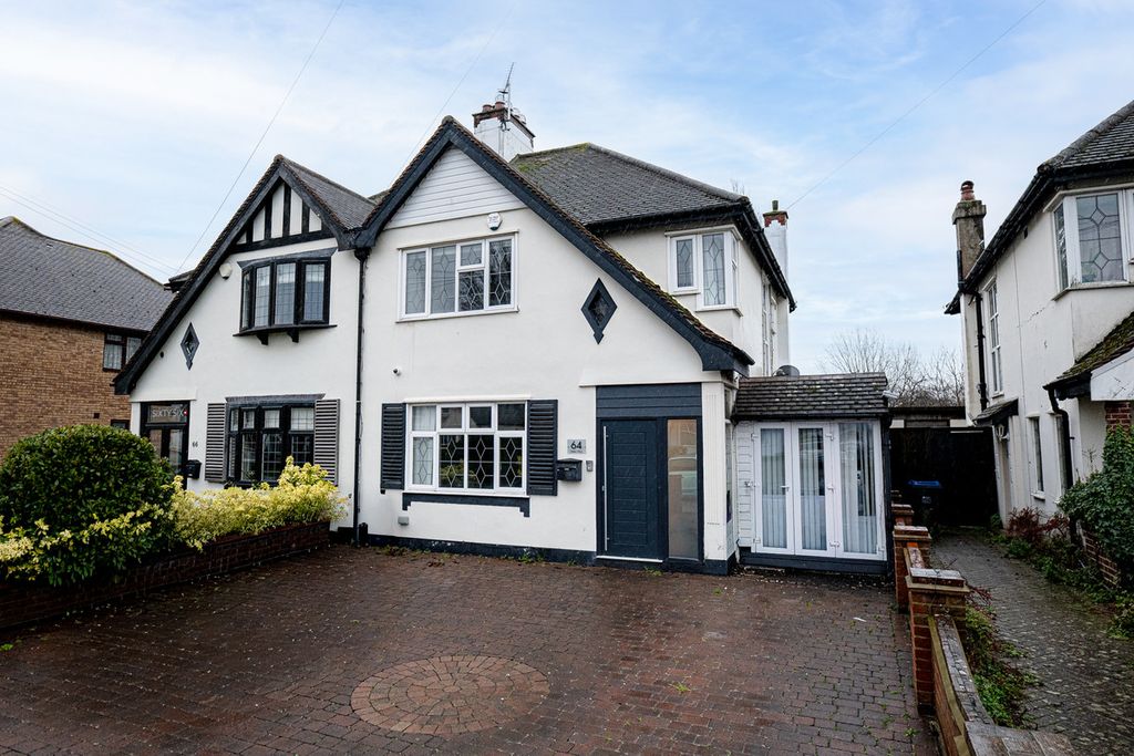 Property photo 1 of 28