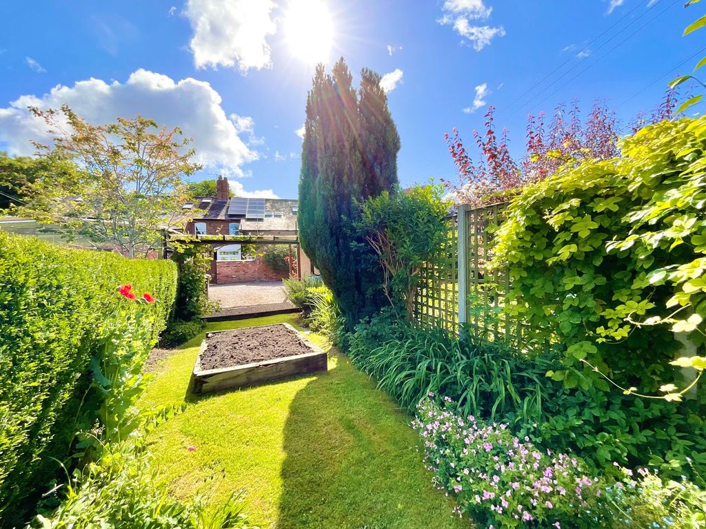 Property photo 3 of 19