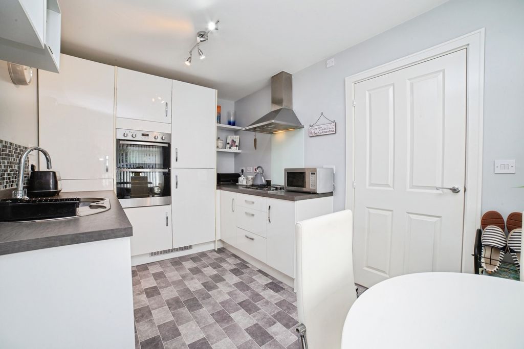 Property photo 3 of 19 Pbox-Img.Jpg