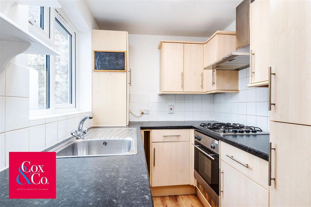 Property photo 3 of 12 81N_7543.Jpg