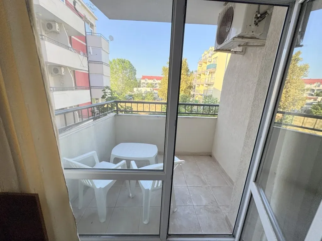 Property photo 3 of 12