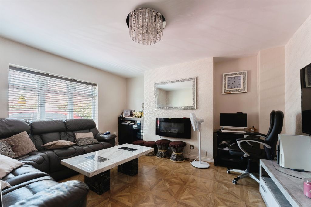 Property photo 2 of 17