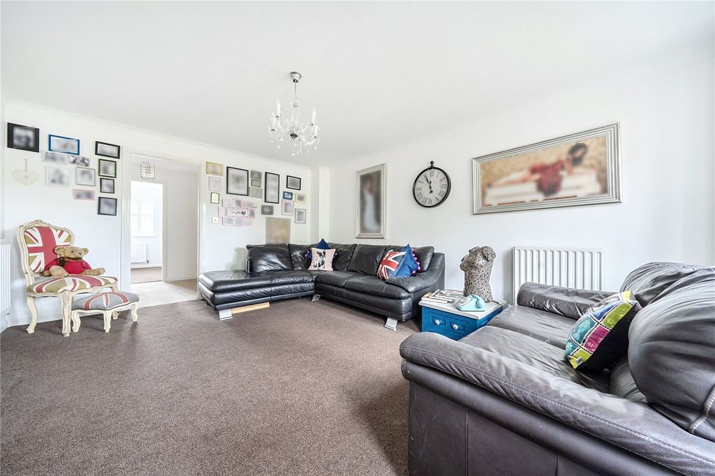 Property photo 3 of 21 Picture No. 06