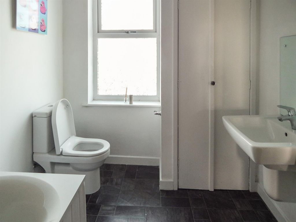 Property photo 2 of 3 Robertshaw Street, Leigh, Wn7 5Sb - No Chain