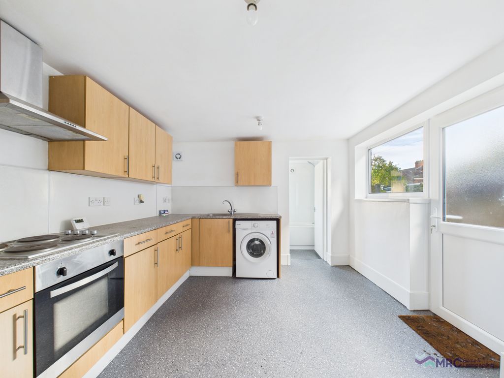 Property photo 3 of 12 Gallery