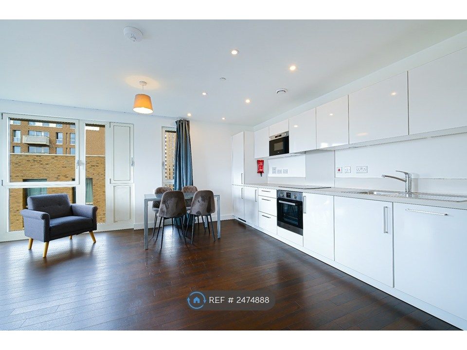 Property photo 3 of 18