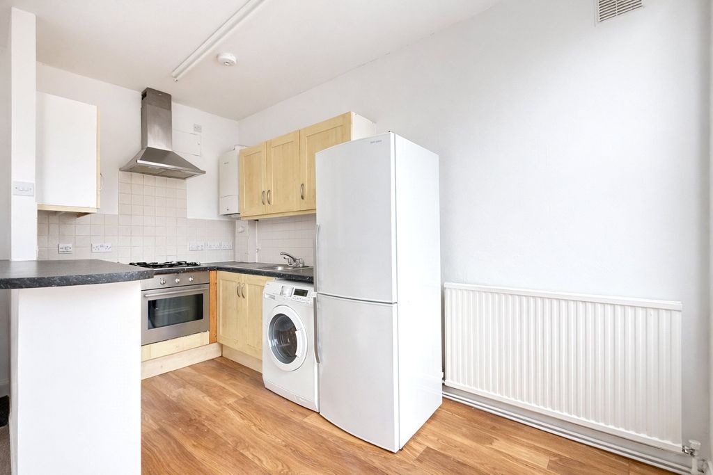 Property photo 3 of 11 Picture 3