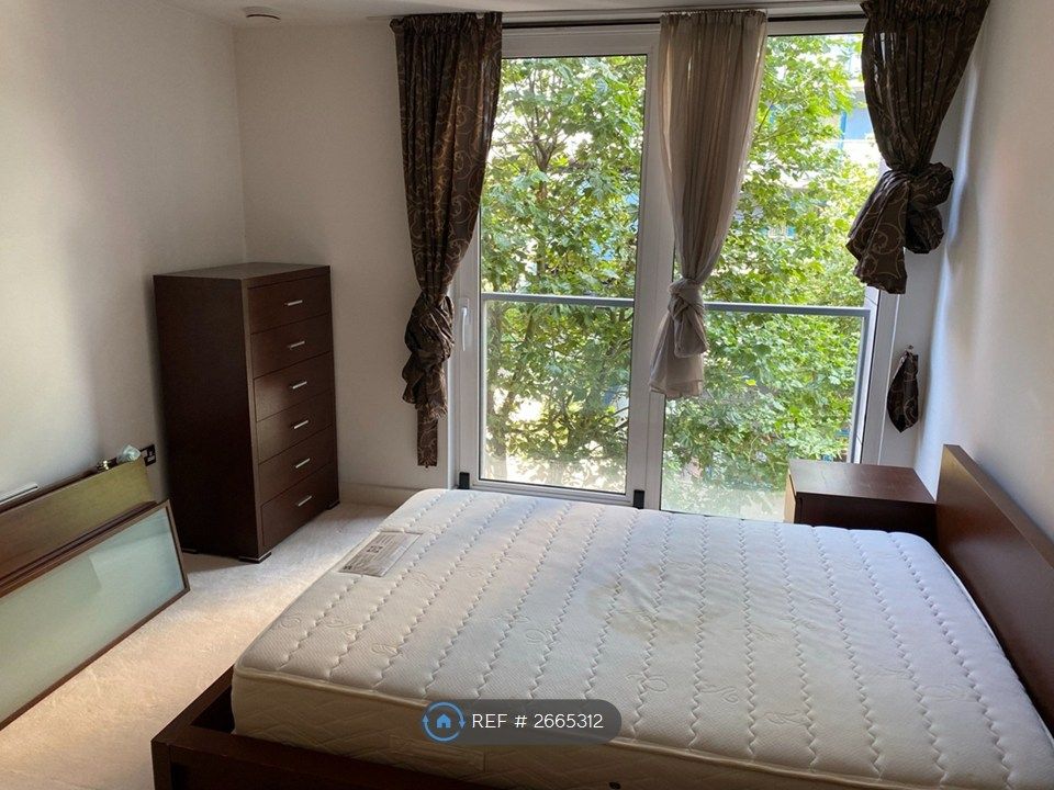 Property photo 3 of 24
